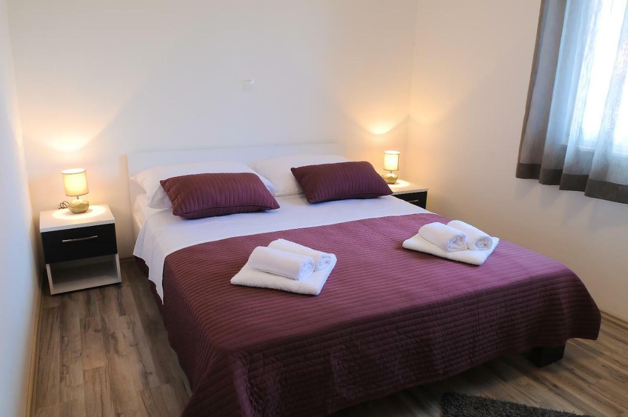 Apartment Petar Kaštela Esterno foto